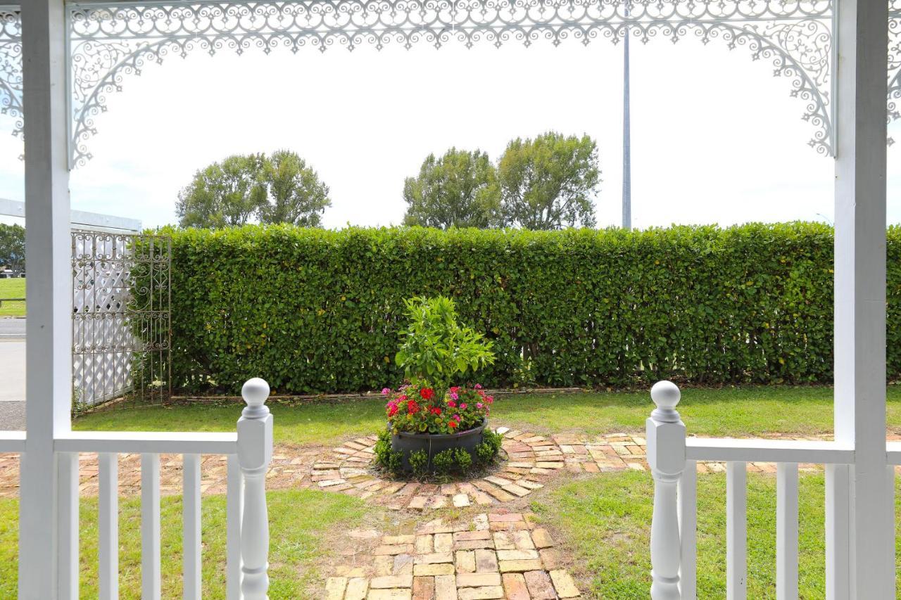 Central Heritage Villa Rotorua Extérieur photo